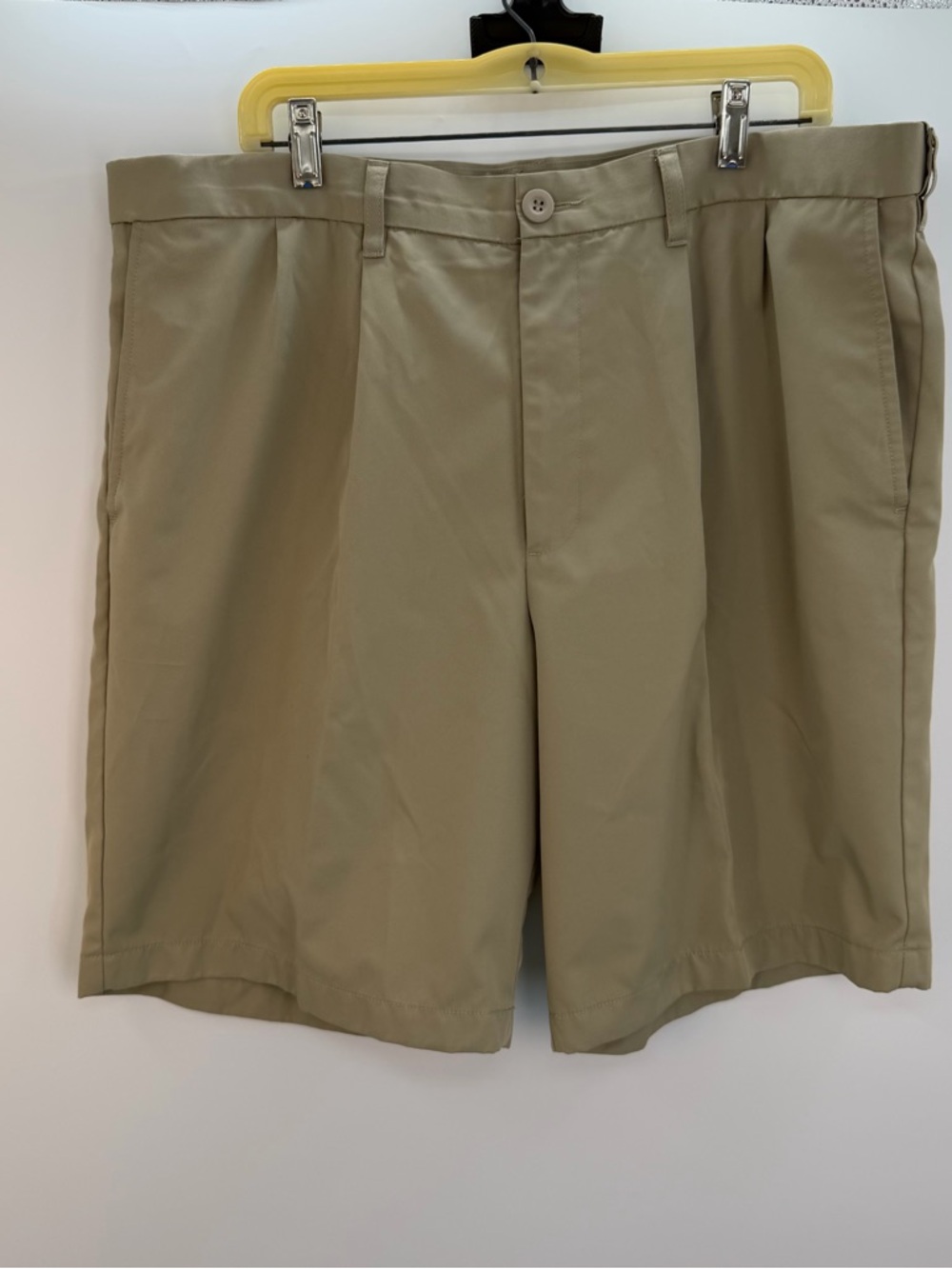 Dockers Men's Flat-Front Khaki Shorts - Light Tan